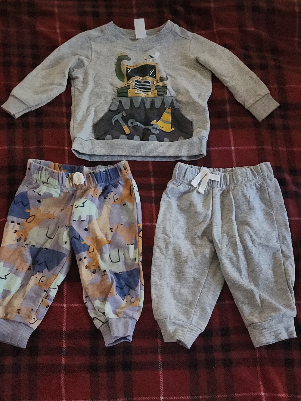 Carter's Gray Sweat Joggers & Printed Play Pants Set
